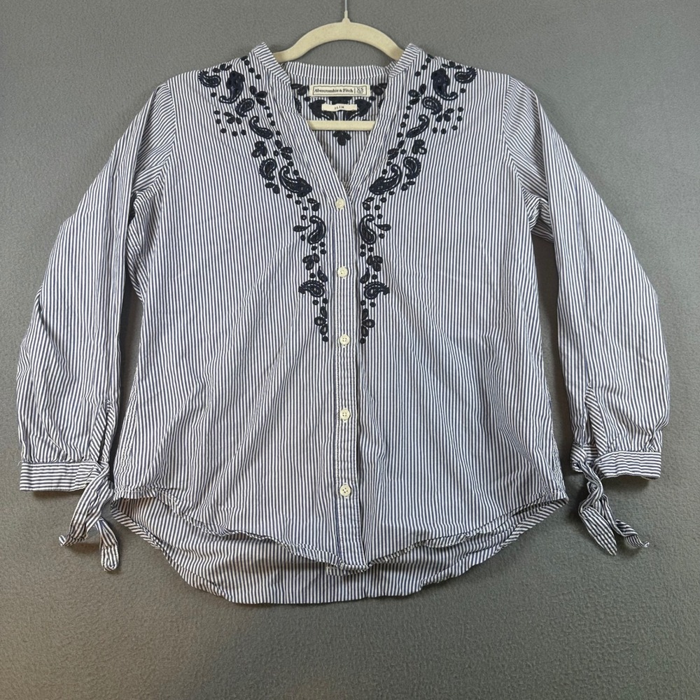 Abercrombie & Fitch Slim Fit Blue White Striped Paisley Eyelet Tie Cuff Shirt XS